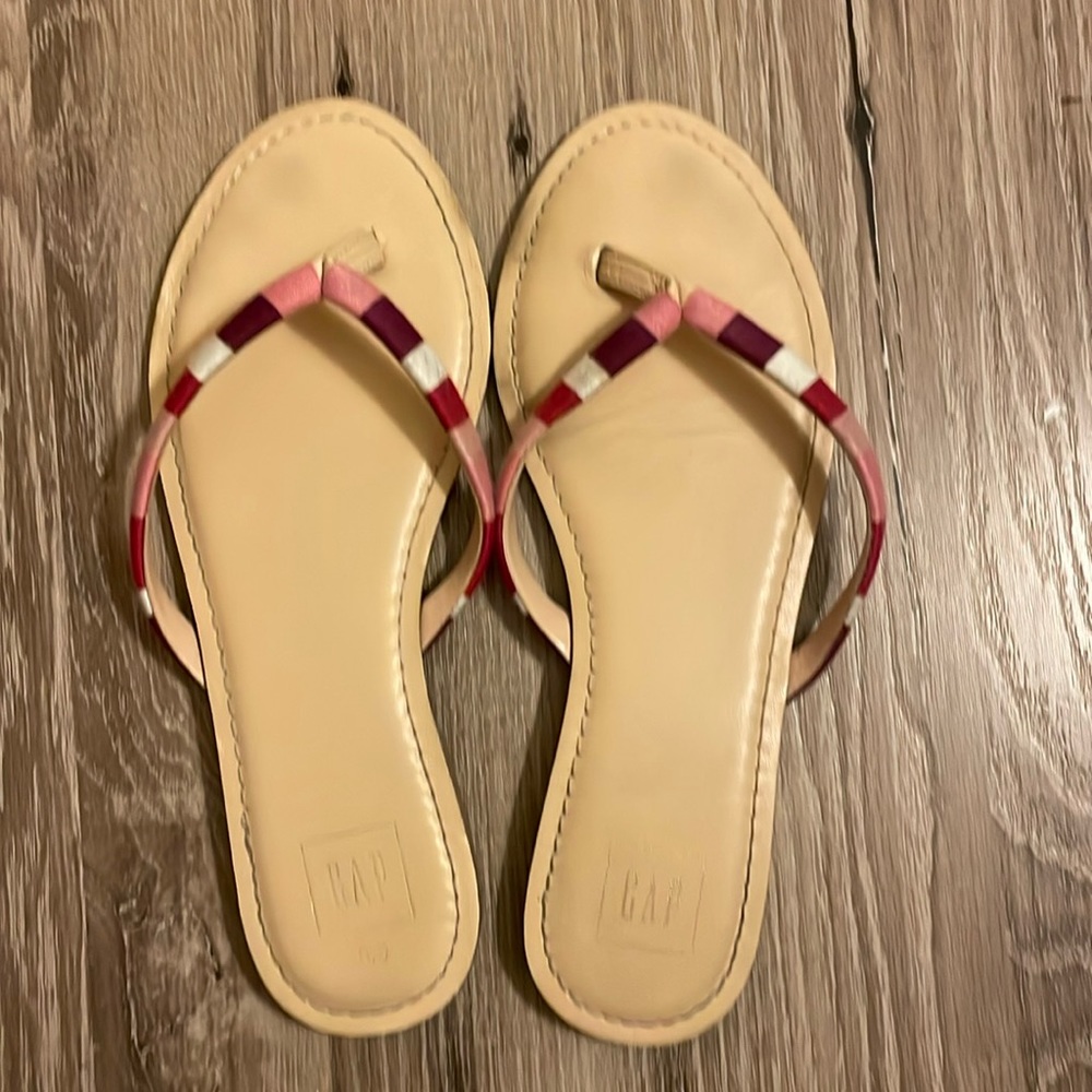 Gap pinks, purple and white flip flops